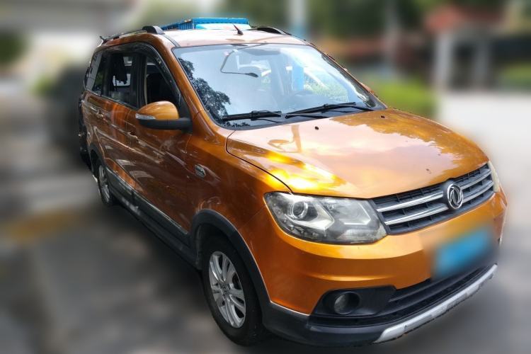 Used Dongfeng Fengon 360 2015 1.5L Manual Luxury 7-Seater China V Emission Standard Front Right 45 Deg