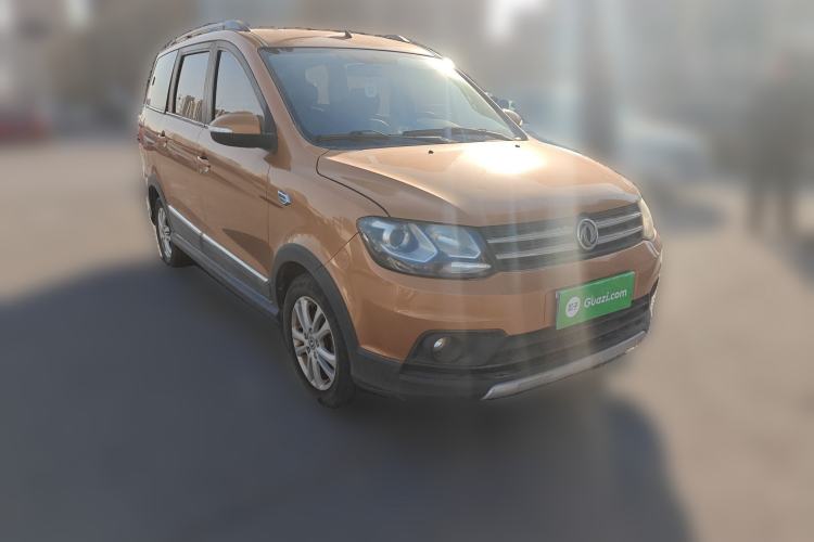 Used Dongfeng Fengon 360 2015 1.5L Manual Luxury 7-Seater China IV Standard Front Right 45 Deg