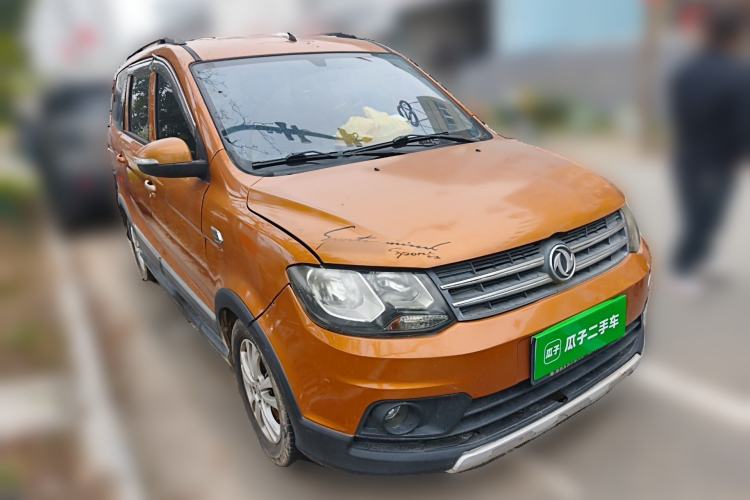 Used Dongfeng Fengon 360 2015 1.5L Manual Comfort II 7-Seater Front Right 45 Deg