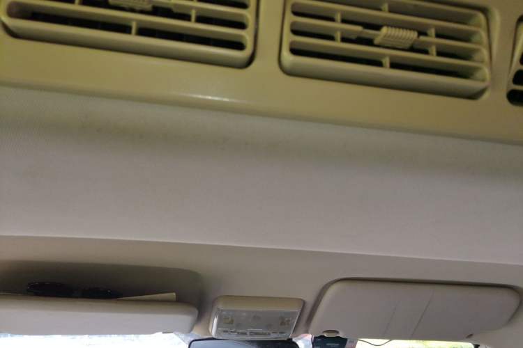 Used Dongfeng Fengon 360 2015 1.5L Manual Luxury 7-Seater China V Emission Standard Headliner