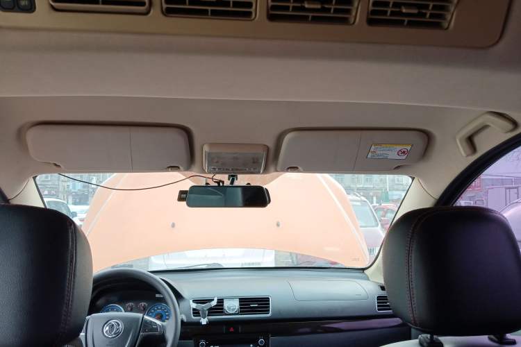 Used Dongfeng Fengon 360 2015 1.5L Manual Luxury 7-Seater China IV Standard Headliner
