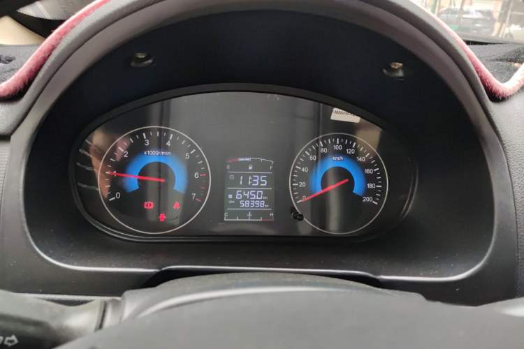 Used Dongfeng Fengon 360 2015 1.5L Manual Comfort II 7-Seater Instrument Cluster