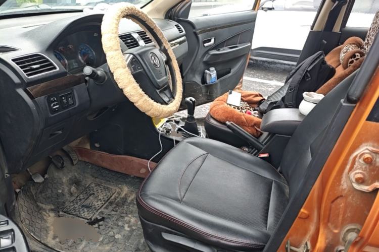 Used Dongfeng Fengon 360 2015 1.5L Manual Luxury 7-Seater China IV Standard Left Front Seat