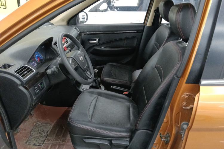 Used Dongfeng Fengon 360 2015 1.5L Manual Luxury 7-Seater China IV Standard Left Front Seat