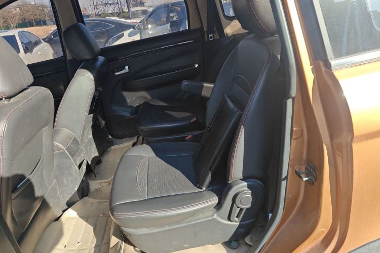 Used Dongfeng Fengon 360 2015 1.5L Manual Luxury 7-Seater China IV Standard Left Rear Seat