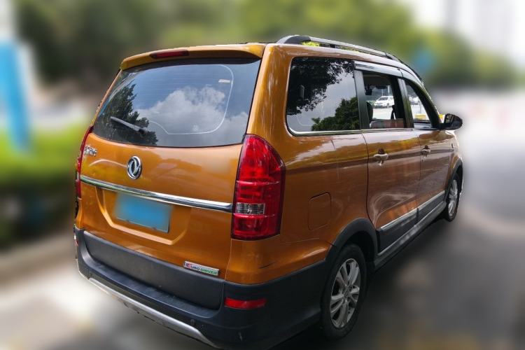 Used Dongfeng Fengon 360 2015 1.5L Manual Luxury 7-Seater China V Emission Standard Rear Right 45 Deg