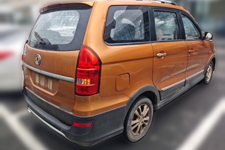 Used Dongfeng Fengon 360 2015 1.5L Manual Luxury 7-Seater China IV Standard Rear Right 45 Deg