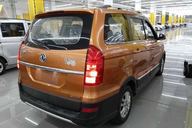 Used Dongfeng Fengon 360 2015 1.5L Manual Luxury 7-Seater China IV Standard Rear Right 45 Deg