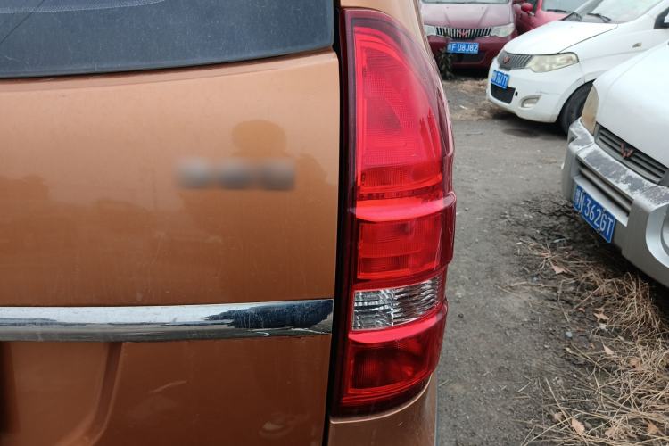 Used Dongfeng Fengon 360 2015 1.5L Manual Luxury 7-Seater China IV Standard Right Rear Taillight