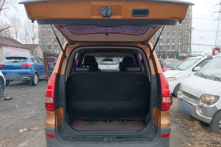 Used Dongfeng Fengon 360 2015 1.5L Manual Luxury 7-Seater China IV Standard Trunk