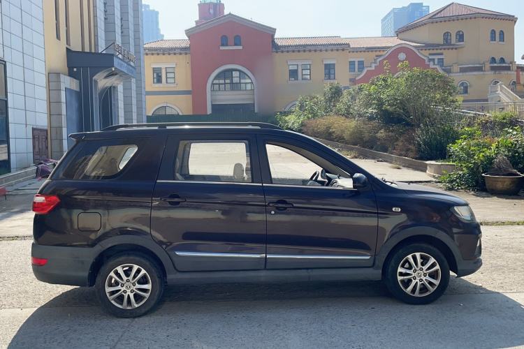 Used Dongfeng Fengon 370 2016 1.5L Manual Standard Edition SFG15-05 7 Seats Exterior 2