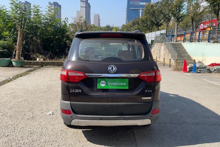 Used Dongfeng Fengon 370 2016 1.5L Manual Standard Edition SFG15-05 7 Seats Exterior 4