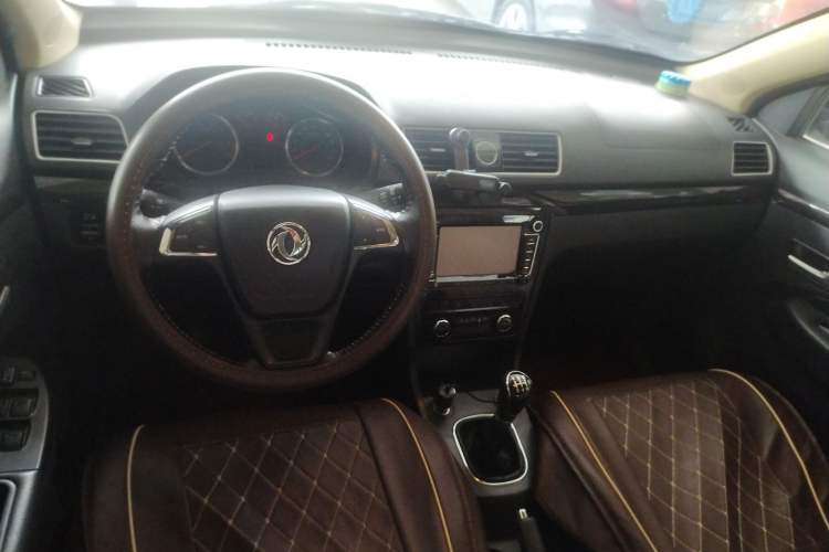 Used Dongfeng Fengon 370 2016 1.5L Manual Luxury Version SFG15-02 7 Seats Left Front Seat