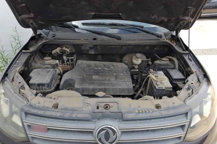 Used Dongfeng Fengon 370 2016 1.5L Manual Luxury 7-Seater Engine Bay