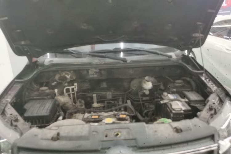 Used Dongfeng Fengon 370 2016 1.5L Manual Standard Edition SFG15-05 7 Seats Engine Bay