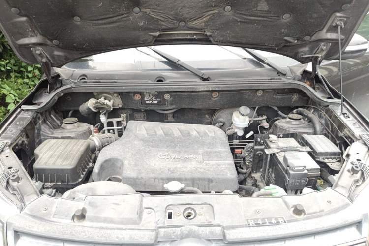 Used Dongfeng Fengon 370 2016 1.5L Manual Standard Edition SFG15-02 7 Seats Engine Bay