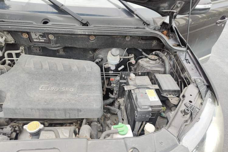 Used Dongfeng Fengon 370 2016 1.5L Manual Standard Edition SFG15-02 7 Seats Engine Bay Left