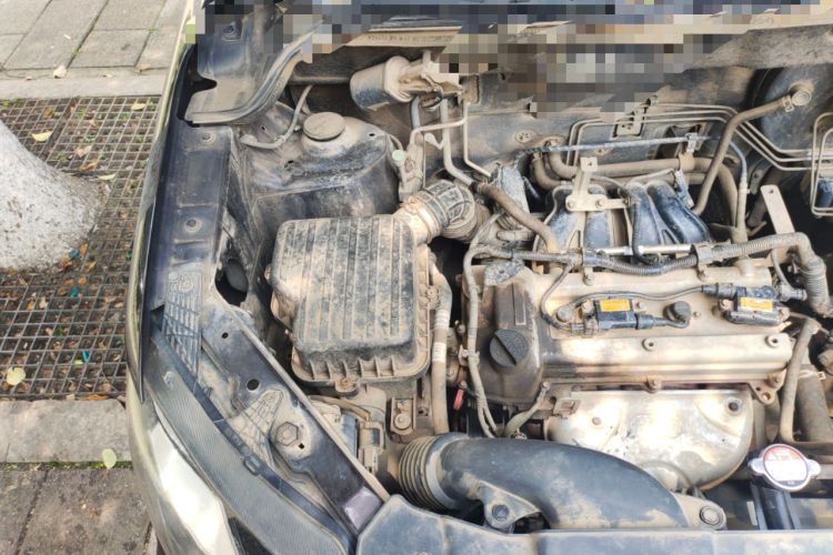 Used Dongfeng Fengon 370 2016 1.5L Manual Comfort Model 5 Seats Engine Bay Right