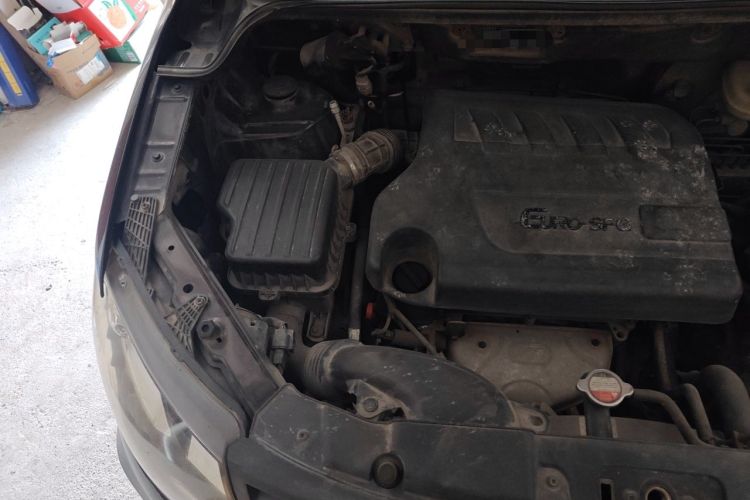 Used Dongfeng Fengon 370 2016 1.5L Manual Standard Edition SFG15-02 7 Seats Engine Bay Right