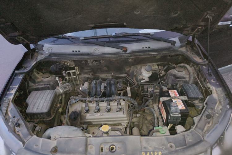 Used Dongfeng Fengon 370 2016 1.5L Manual Elite Home Edition 7-Seater Engine Bay