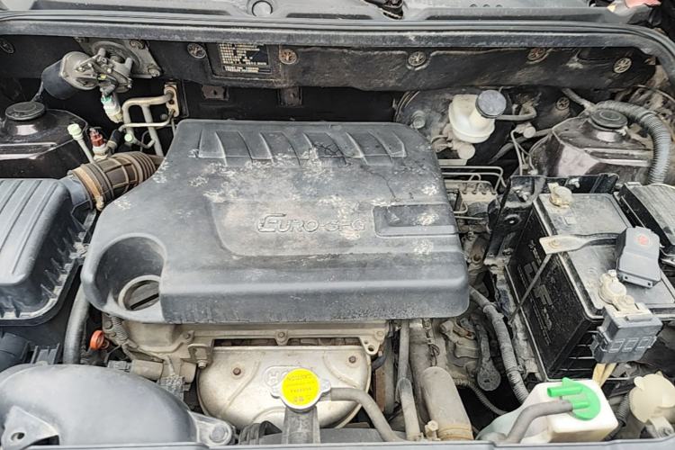 Used Dongfeng Fengon 370 2016 1.5L Manual Elite Home Edition 7-Seater Engine Bay