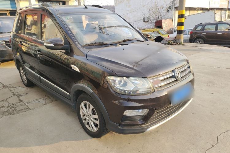 Used Dongfeng Fengon 370 2016 1.5L Manual Luxury Version SFG15-02 7 Seats Exterior 2