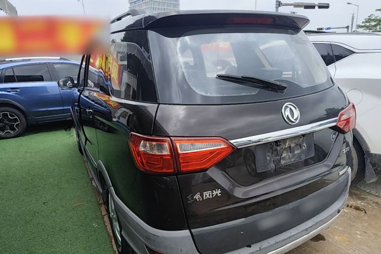 Used Dongfeng Fengon 370 2016 1.5L Manual Elite Home Edition 7-Seater Exterior 2