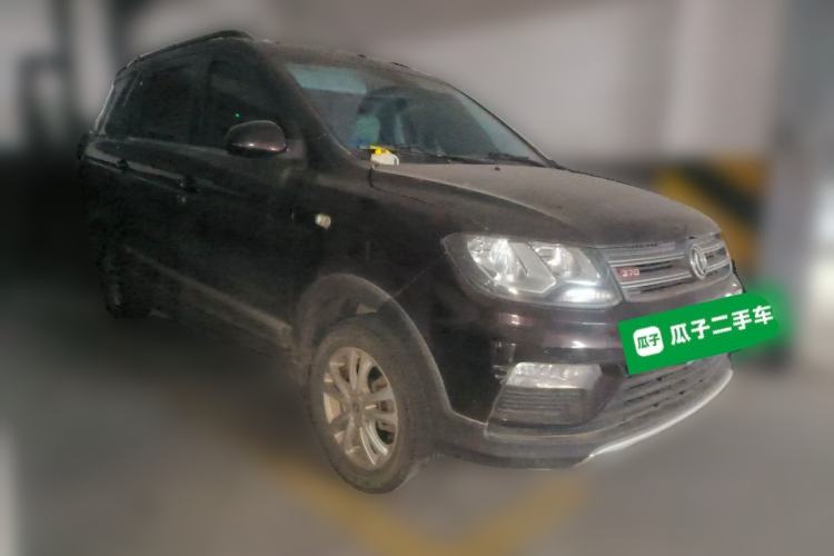 Used Dongfeng Fengon 370 2016 1.5L Manual Comfort 7-Seater Front Right 45 Deg