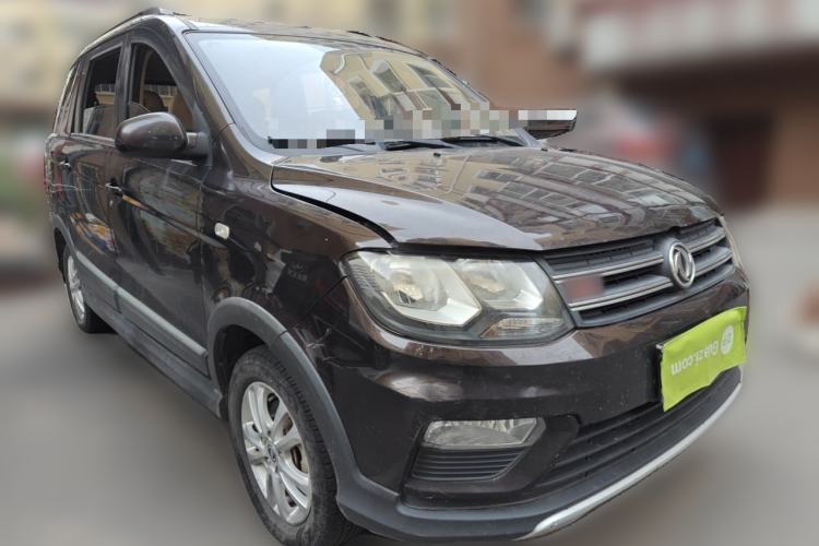 Used Dongfeng Fengon 370 2016 1.5L Manual Comfort 7-Seater Front Right 45 Deg