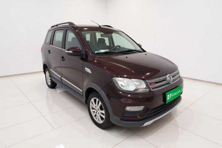 Used Dongfeng Fengon 370 2016 1.5L Manual Elite Home Edition 7-Seater Front Right 45 Deg