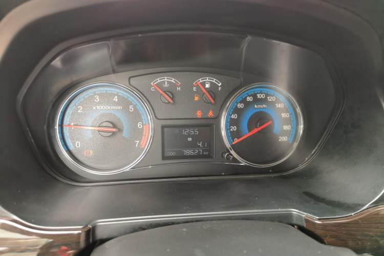 Used Dongfeng Fengon 370 2016 1.5L Manual Elite Travel Edition 7 Seats Instrument Cluster