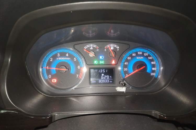 Used Dongfeng Fengon 370 2016 1.5L Manual Luxury Version SFG15-05 7 Seats Instrument Cluster