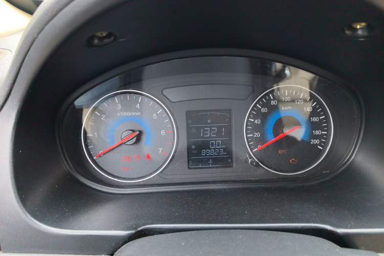 Used Dongfeng Fengon 370 2016 1.5L Manual Elite Home Edition 5 Seats Instrument Cluster
