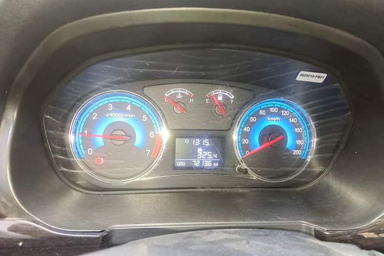 Used Dongfeng Fengon 370 2016 1.5L Manual Luxury 7-Seater Instrument Cluster