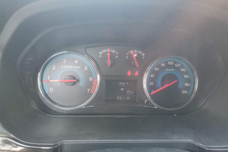 Used Dongfeng Fengon 370 2016 1.5L Manual Luxury Version SFG15-02 5 Seats Instrument Cluster