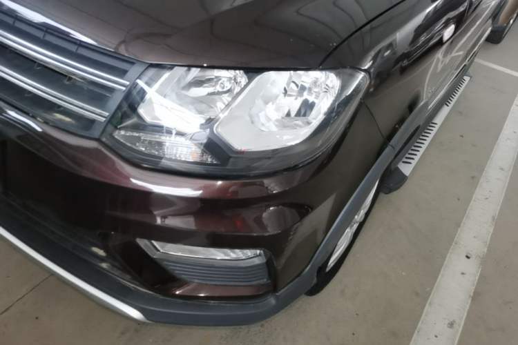 Used Dongfeng Fengon 370 2016 1.5L Manual Standard Edition SFG15-05 7 Seats Left Front Headlight