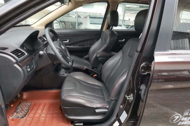 Used Dongfeng Fengon 370 2016 1.5L Manual Elite Travel Edition 7 Seats Left Front Seat