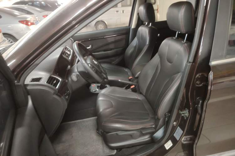 Used Dongfeng Fengon 370 2016 1.5L Manual Luxury Version SFG15-05 7 Seats Left Front Seat
