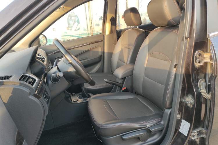 Used Dongfeng Fengon 370 2016 1.5L Manual Luxury Version SFG15-02 7 Seats Left Front Seat