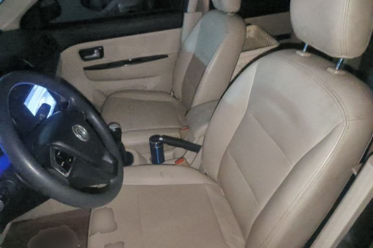 Used Dongfeng Fengon 370 2016 1.5L Manual Comfort 7-Seater Left Front Seat