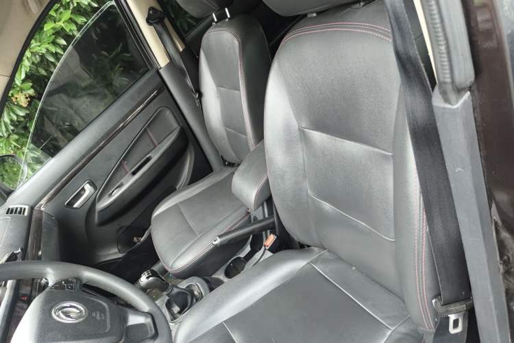 Used Dongfeng Fengon 370 2016 1.5L Manual Standard Edition SFG15-02 7 Seats Left Front Seat