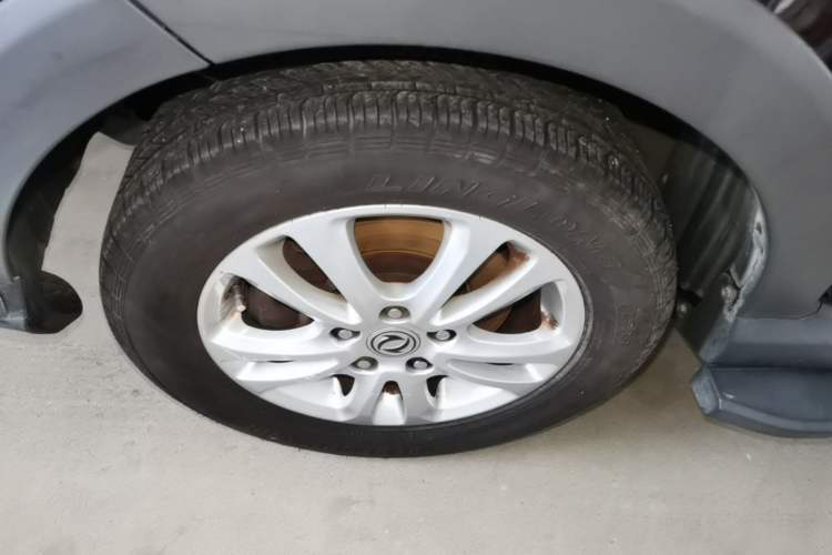 Used Dongfeng Fengon 370 2016 1.5L Manual Standard Edition SFG15-05 7 Seats Left Front Wheel Hub