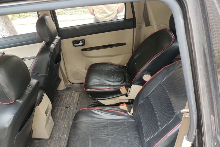 Used Dongfeng Fengon 370 2016 1.5L Manual Comfort Model 5 Seats Left Rear Seat