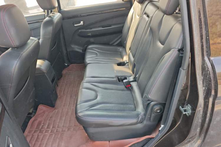 Used Dongfeng Fengon 370 2016 1.5L Manual Luxury 7-Seater Left Rear Seat