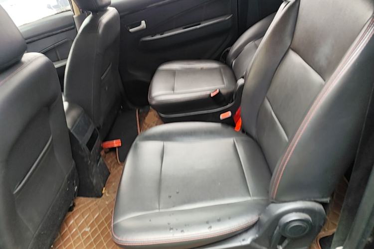 Used Dongfeng Fengon 370 2016 1.5L Manual Elite Home Edition 7-Seater Left Rear Seat