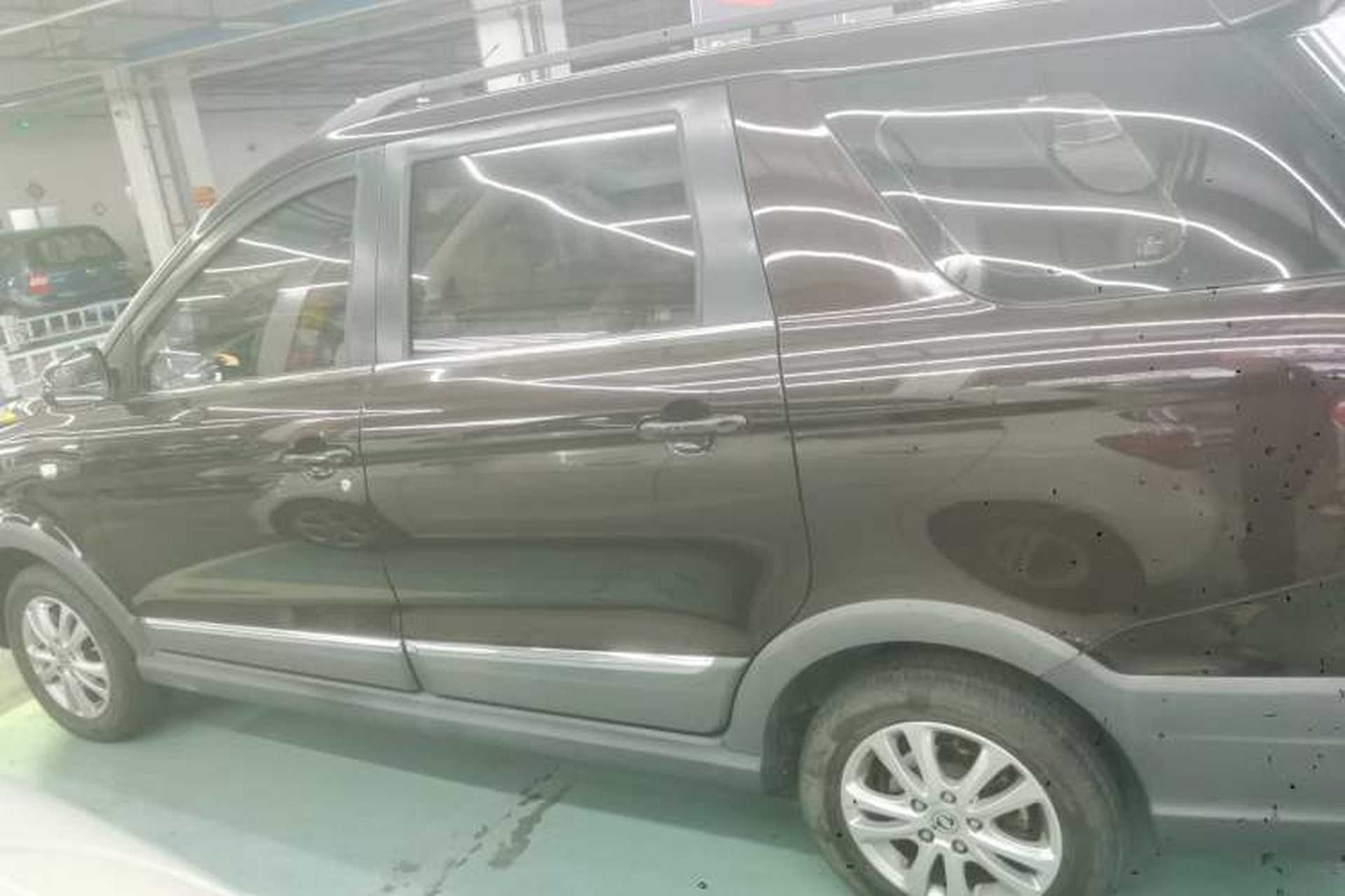 Used Dongfeng Fengon 370 2016 1.5L Manual Standard Edition SFG15-05 7 Seats Left Side