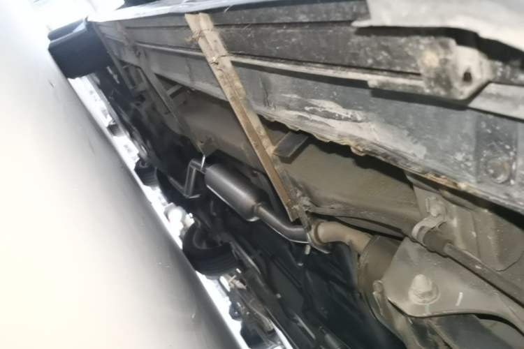 Used Dongfeng Fengon 370 2016 1.5L Manual Standard Edition SFG15-05 7 Seats Left Side Sill