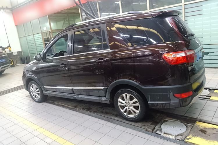 Used Dongfeng Fengon 370 2016 1.5L Manual Luxury 7-Seater Left Side