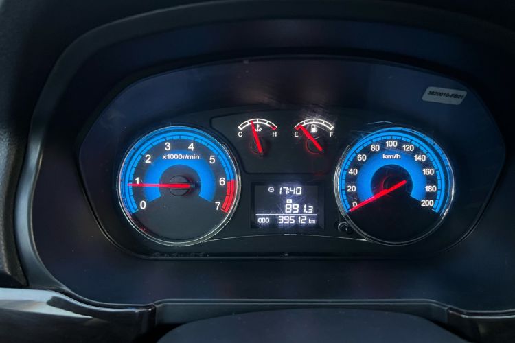 Used Dongfeng Fengon 370 2016 1.5L Manual Elite Home Edition 7-Seater Odometer Close Up