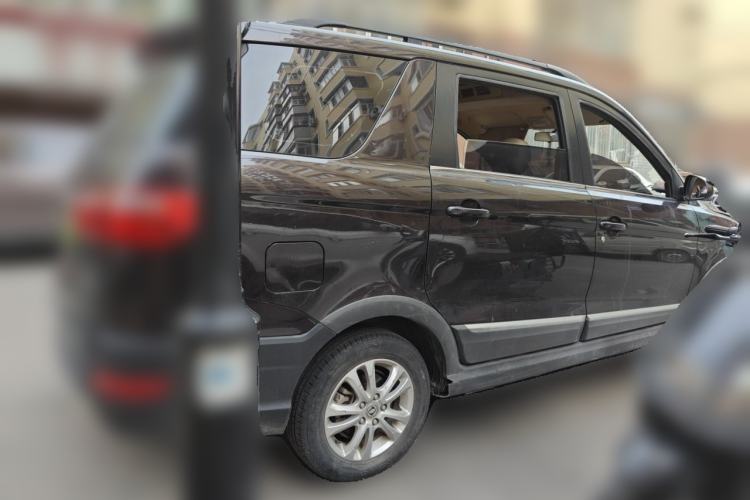 Used Dongfeng Fengon 370 2016 1.5L Manual Comfort 7-Seater Rear Right 45 Deg